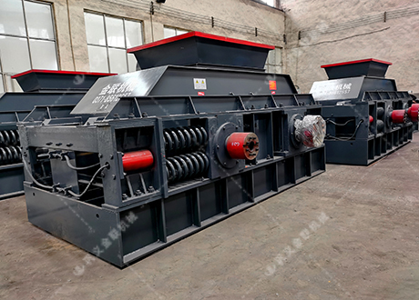 破碎制砂機(jī)成品區(qū)