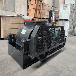 2PG1200x800彈簧式對輥破碎制砂機(jī)發(fā)貨圖片
