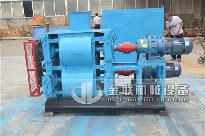 解決煤炭細(xì)粉機(jī)振動從哪些方面入手，它有哪些優(yōu)點(diǎn)？