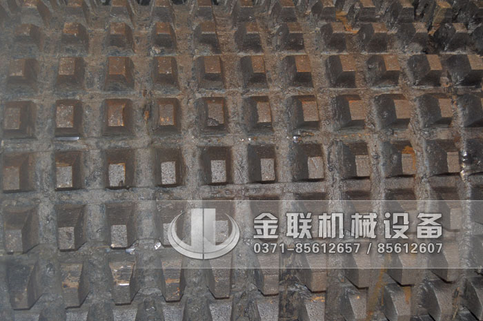 雙齒輥破碎機斜方齒